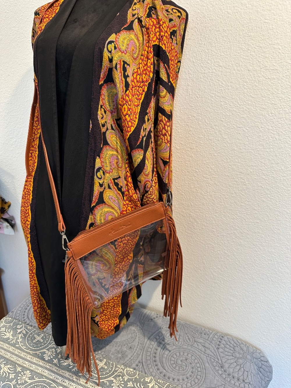 Montana West leather fringe Purse. NWOT - Picture 2 of 9